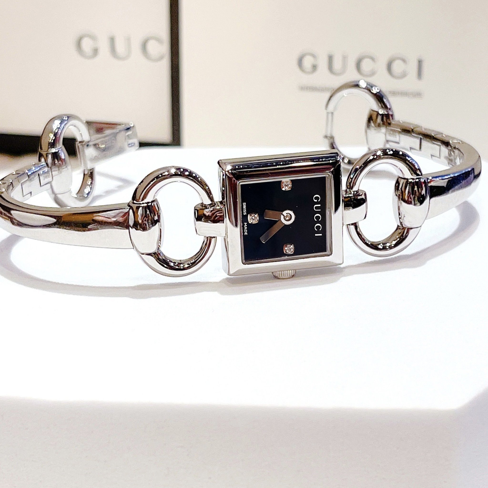 Đồng hồ nữ Gucci GG Tornabuoni Diamond