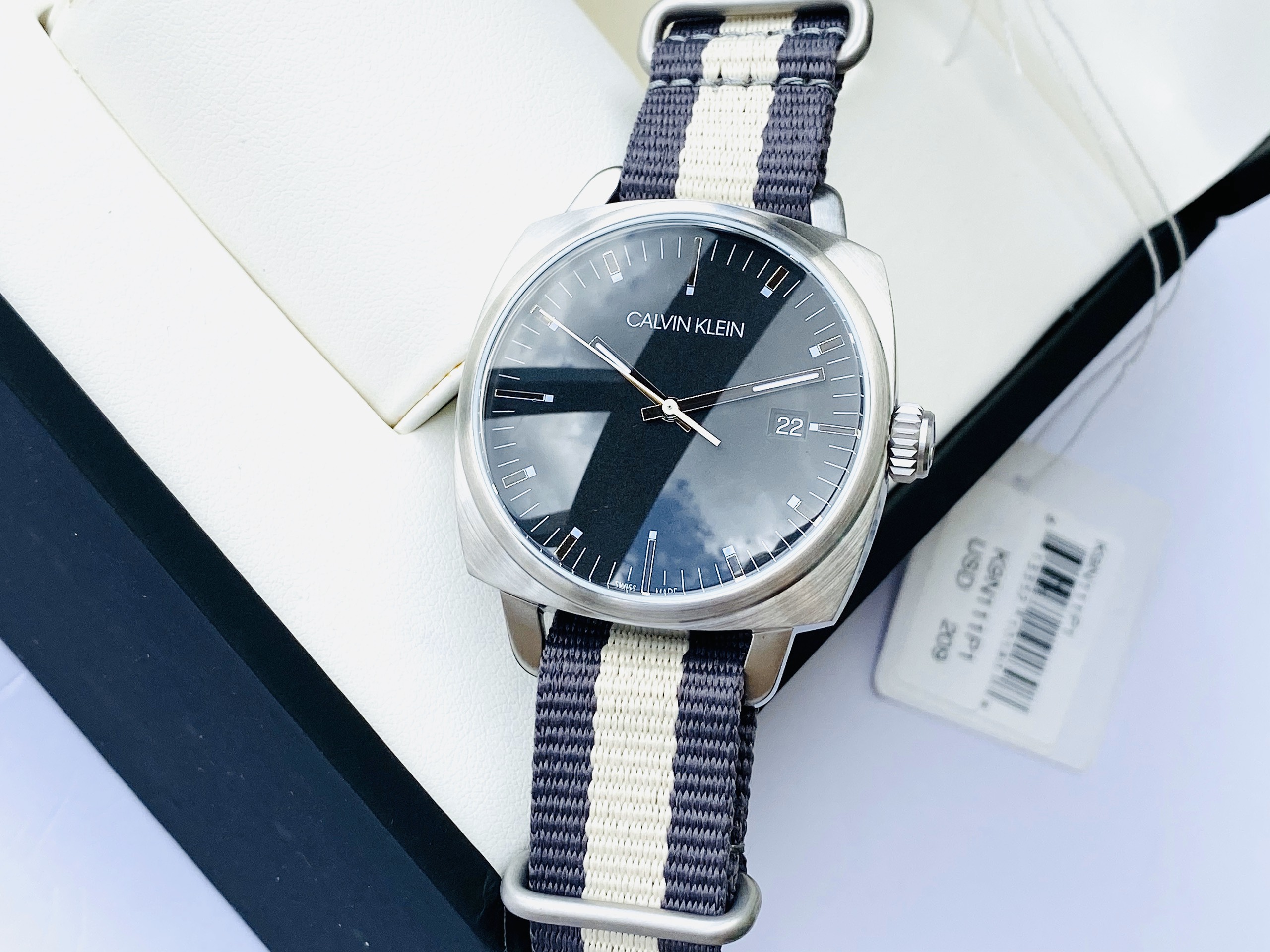 Đồng hồ nam Calvin Klein Quartz Black Dial Watch K9N111P1