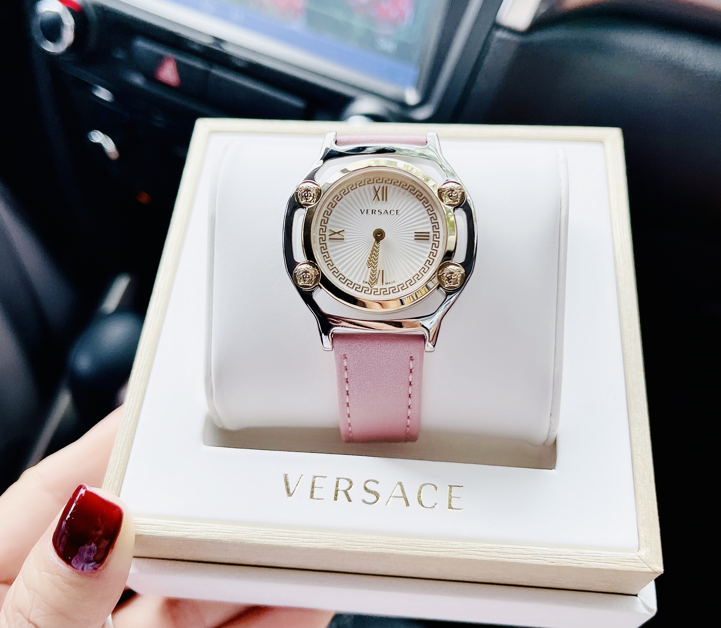 Đồng hồ nữ Versace Medusa Frame