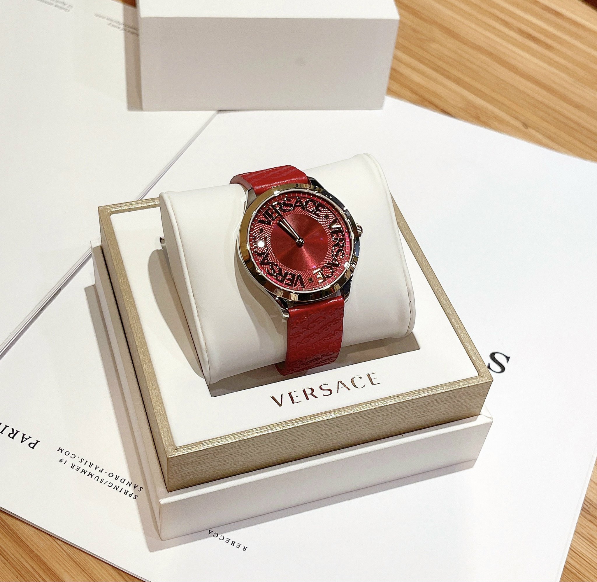Đồng hồ nữ Versace Logo Halo