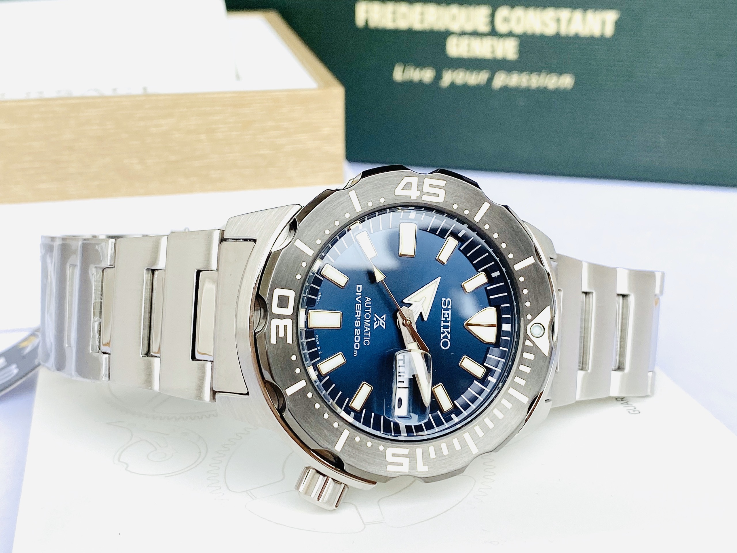 Đồng hồ nam Seiko Automatic Monster 2020 Save The Ocean Special Edition SRPD25K1