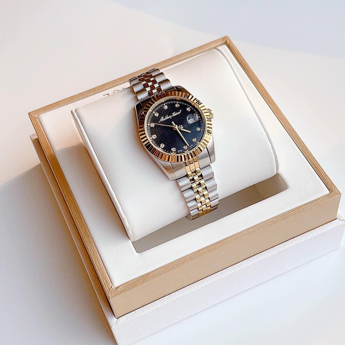 Đồng hồ nữ Mathey Tissot mạ vàng PVD