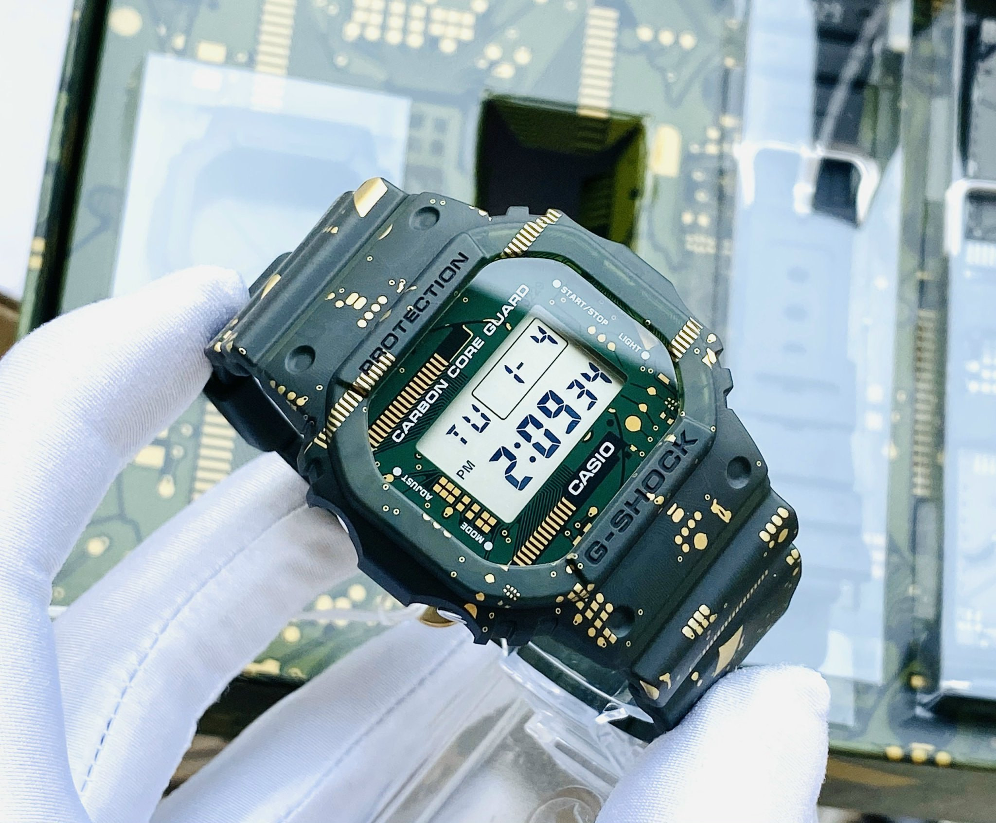 Đồng hồ điện tử DWE-5600CC-3D Limited