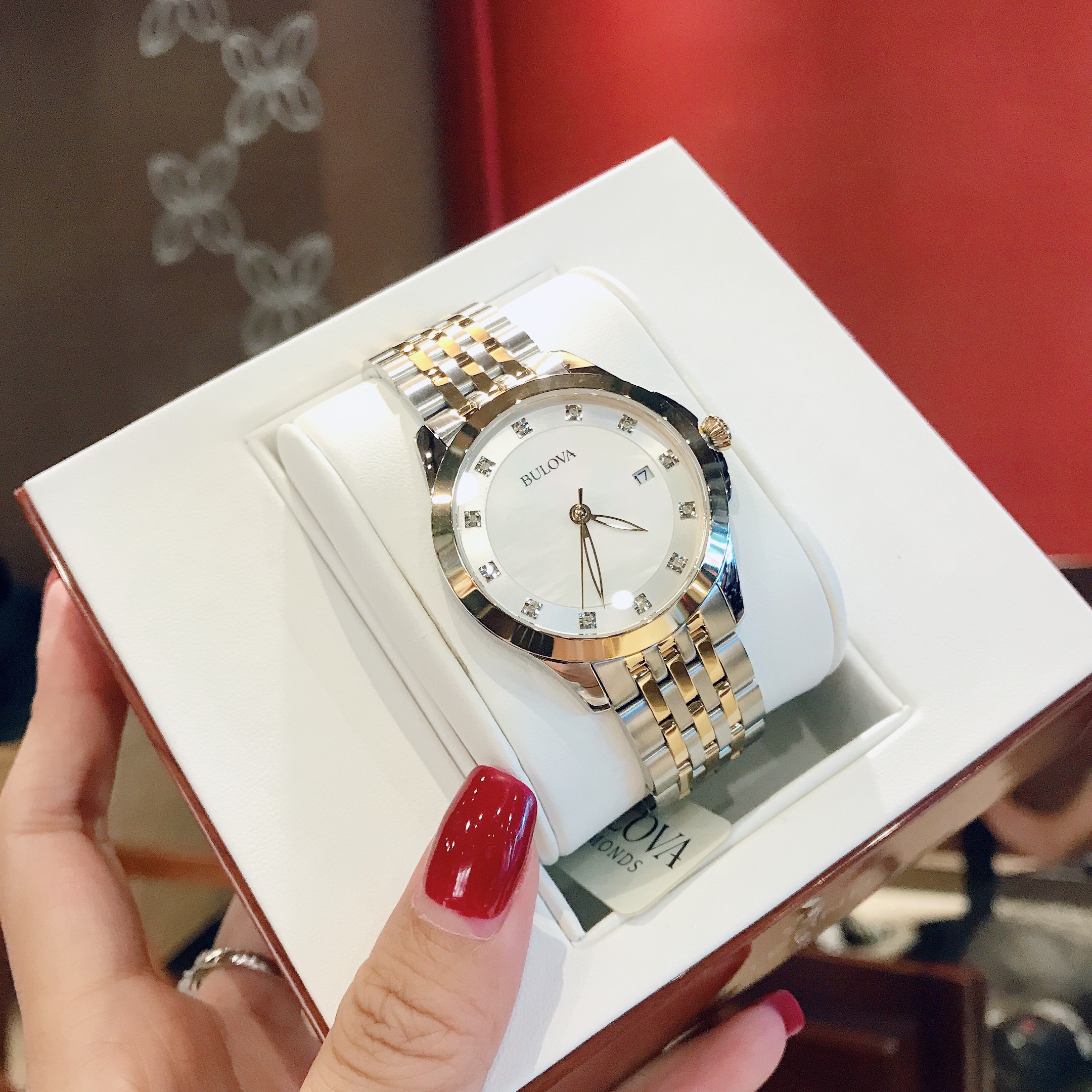 Đồng hồ nữ Bulova 98P161 ladies classic collection