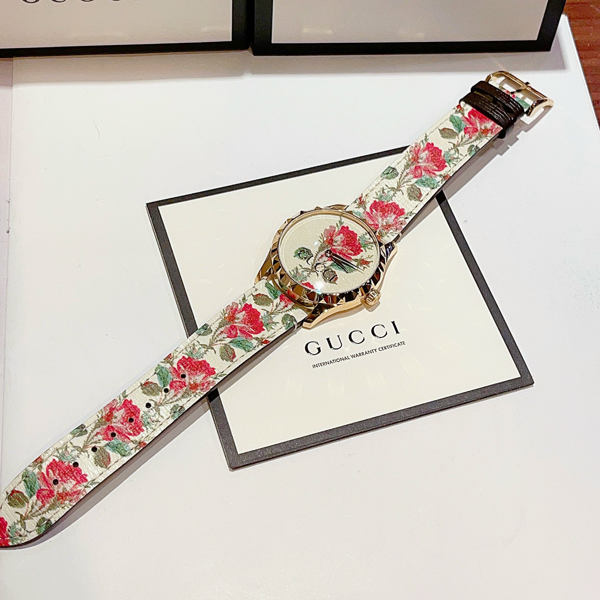 Đồng hồ nữ Gucci G-Timeless Aqua Floral