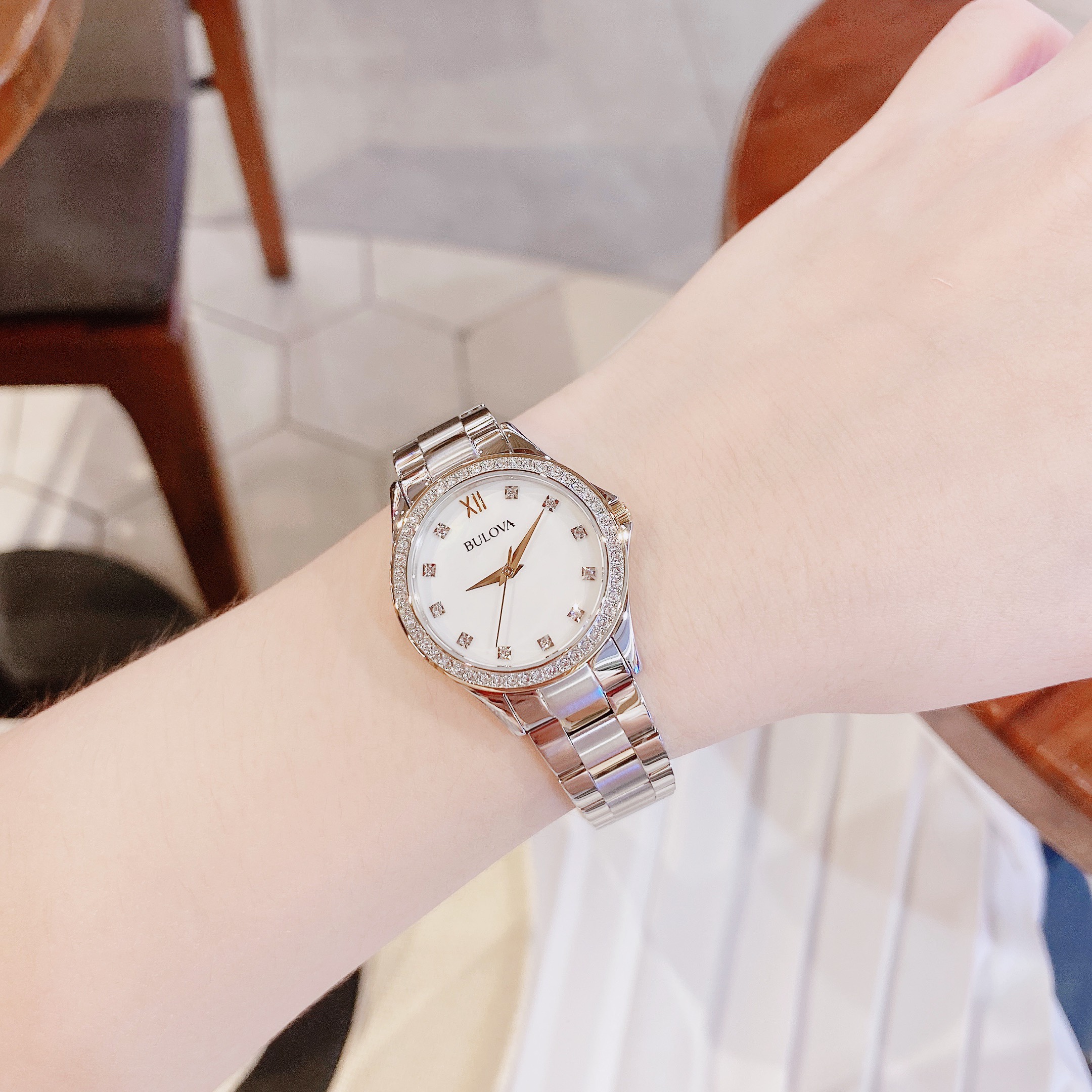 Đồng hồ xách tay nữ BULOVA 98X112.